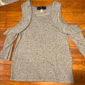 Grey quarter length sleeve shoulder cut out top